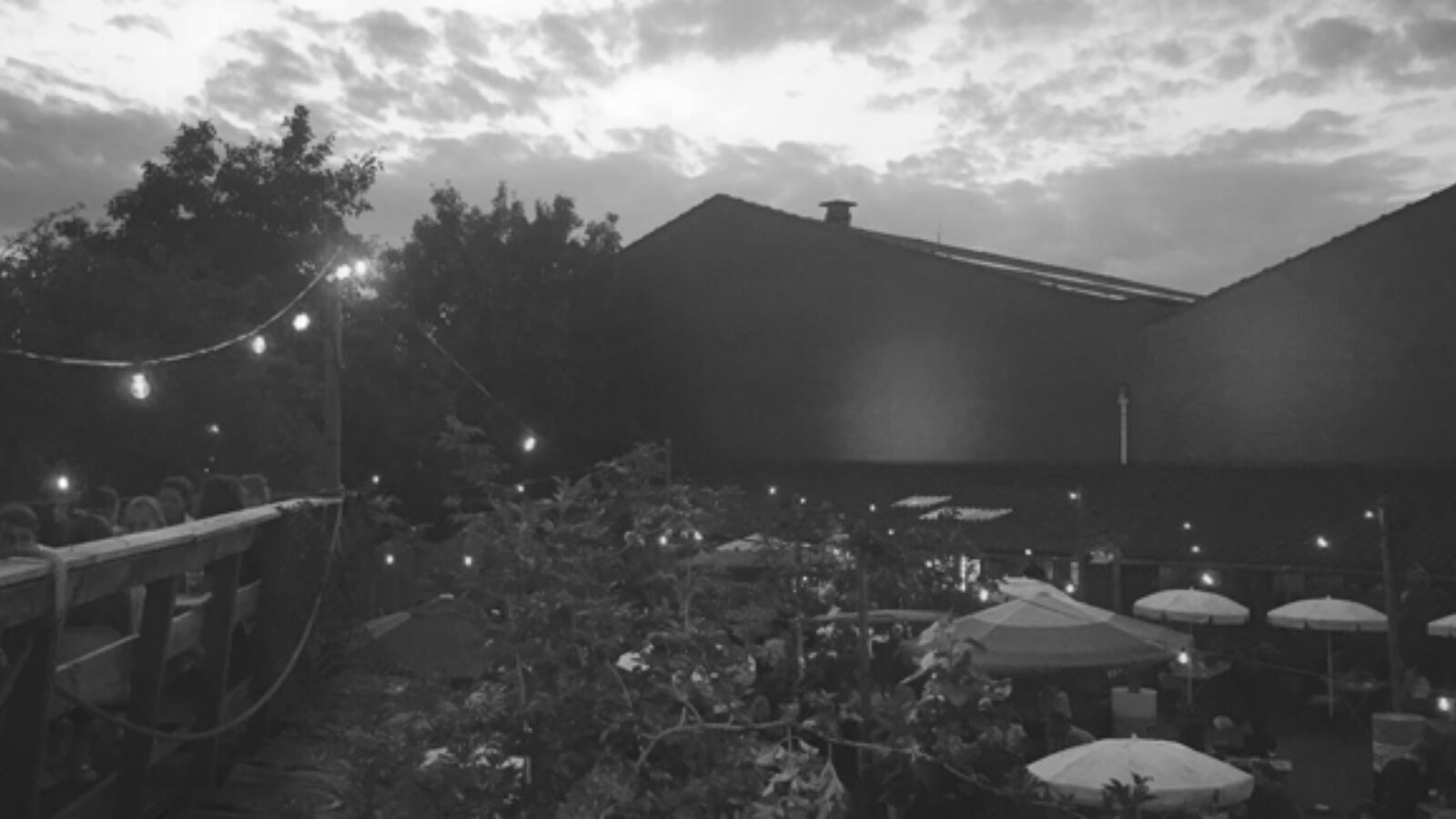 picture of Op 27/9 met Urgent.fm nazomeren @ Bar Bricolage